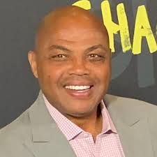 Charles Barkley volunteers at GLIDE homeless and social justice center