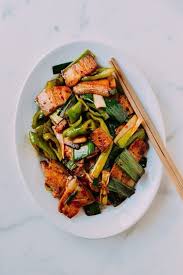 Add the cinnamon, chilli powder,coriander, cumin and turmeric, stir and fry for 2 minutes. Twice Cooked Pork Chinese Sichuan Recipe The Woks Of Life