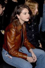 September 12 Selena Attending Coach S Spring 2018 Fashion Show In New York Ny Hqs Looks Bonitos Looks Selena Gomez