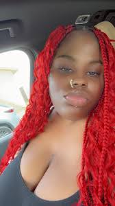 I'm Ashley 39. I've been in Richmond 4 years now. I moved to Va from SC.  I'm still trying to navigate Richmond and find my tribe. I love food, I  travel alot.