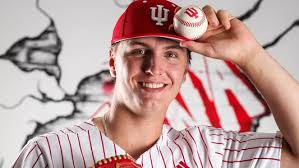 Ryan Kraft's Instagram, Twitter & Facebook