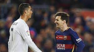The great rivalry between lionel messi and cristiano ronaldo gets tighter every year. Fussball Letzter Tanz Fur Zwei Ikonen Lionel Messi Und Cristiano Ronaldo Verabschieden Sich Augsburger Allgemeine