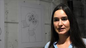 Izložbom "Opomena" Nermina Memić podsjeća na genocid u Srebrenici