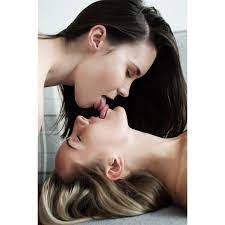 ConnieLouiseIreland on X: #admiremegirl #admiremepromo #admireme  #admiremevip #sexy #kiss #kissing #lesbian #LinkInBio  t.cohJnwWbtmR0  X
