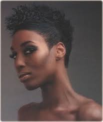 Black Female Mohawk Haircut American Indians Traditionally Wore Mohawks To Show Which Sect They Black Mohawk Hairstyles Female Mohawk Hair Story