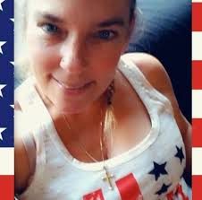 Told them I got the cupcakes for the girls night 🎀😍