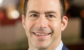 Mike Hangartner's Instagram, Twitter & Facebook