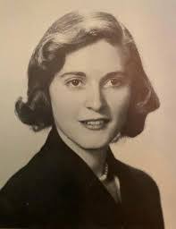 Rosalie Barr's Instagram, Twitter & Facebook