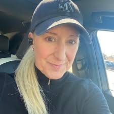 Profile for Debbie Squizzero