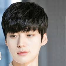 Dù là những kiểu tóc quen thuộc như uốn xoăn, tỉa layer hay undercut… thì đều có sự khác biệt trong phong cách. 55 Kiá»ƒu Toc Nam Han Quá»'c Cá»±c Ki Thá»i ThÆ°á»£ng Va Menly