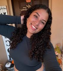 Female roommate for biomedical sciences pre-med student