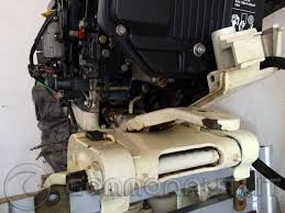 Je suis nouveau dans le nautisme et j'aimerais si c'est possible avoir plus de détails (fiche technique,revue,type de batterie.) de ma nouvelle acquisition un johnson 40 cv 2 temps de 1986 le. Restauro Johnson 737 40 Cv Bombardier