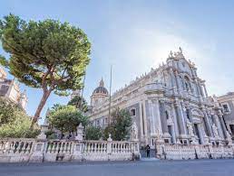 Monumente und sehenswürdigkeiten gibt es viele in catania, zu den bedeutensten zählt die kathedrale duomo di catania und die chiesa di sant'agata welche sich an der piazza del duomo. 19x Sehenswurdigkeiten In Catania Infos Fotos Geheimtipps