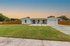 Apartments for rent in miami, ok. 3 Bedroom Houses For Rent In Miami Fl Forrent Com