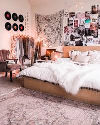 Features caged sides with a basket at one edge for holding reading materials, chargers, tech and more. Aesthetic Urban Outfitters Tumblr Bedroom Decor Trendecors