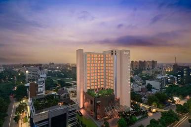 Modern comforts at Hyatt Regency, AI generated