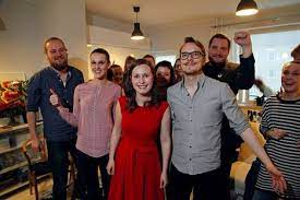 Finland's sanna marin made the record as the youngest prime minister in the world at the age of 34 on 8th december 2019. From A Bar In Tampere To Kesaranta This Is How The 16 Year Old Love Story Of Sanna Marin And Spouse Markus Has Progressed Teller Report