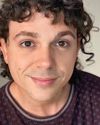 Andy Casillas's Instagram, Twitter & Facebook