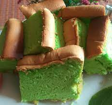 1 cawan marjerin/ butter 1 cawan gula castor 3 biji telur 2 cawan tepung gandum } ayak 1 st baking powder } 1 st ovallete 1 st esen vanilla 3 sb susu pekat manis 2 sb pes pandan + pewarna hijau secukupnya. Resepi Kek Span Pandan Confirm Gebu Resepi Bonda