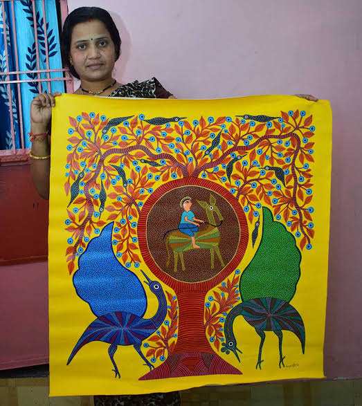 With the Bhil Pithora art, I let my creativity run free”