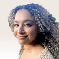 Jade Roman's Instagram, Twitter & Facebook