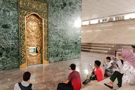 Ada beberapa ciri fundamental yang harus ada pada sebuah negara yang mengaku sebagai negara dengan. Arti Dan Makna Proklamasi Kemerdekaan Indonesia Halaman All Kompas Com