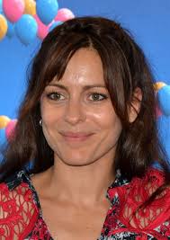 Selon la cinéaste, la femme est souvent réduite à des. Sous Les Jupes Des Filles Film Wikipedia