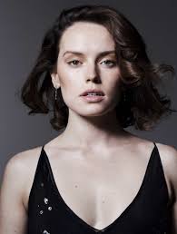 Daisy Ridley On Fame, Fear And Playing Cards With Penélope Cruz, The ELLE  Interview With Daisy Ridley