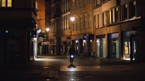 Chaque histoire est unique et pourtant universelle. C Est Officiel Strasbourg Passe En Couvre Feu A Partir De Samedi