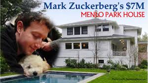 Darin spricht tony stark mit einem computer namens jarvis, der quasi alle funktionen im haus des milliardärs und. Mark Zuckerbergs Buro Hat Panikrutsche Watson