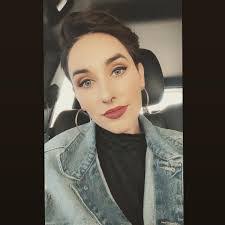 Holly Daniels's Instagram, Twitter & Facebook