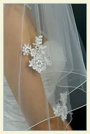Lace is timeless, classic, elegant and always looks beautiful, no matter what. Diamante And Lace Bridal Veil Tlv8073 Victoria Ann Bridal