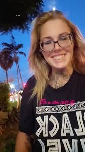 Ashley Ollison Miami Vibes