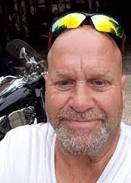 Andrew Loescher's Instagram, Twitter & Facebook