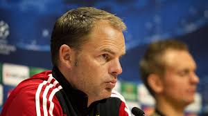 Samen met zijn tweelingbroer ronald doorliep hij de jeugdelftallen. De Boer Thinking Positive As Milan Visit Uefa Champions League Uefa Com