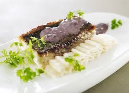 Gigots De Lotte Aux Petits Legumes Et Beurre D Herbes Recette Panais Recette Recette A Base De Poisson