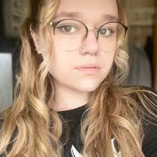 Shadow Moses (@parasiteSteve)