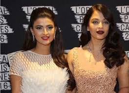 بالصور علا الفارس و أشواريا في مهرجان كان و ردة فعل أشواريا Celebrity Style Dresses Romantic Dress Celebrity Dresses Red Carpet