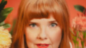 Tuoksuuko syksy samalta kuin sade, eli kivestä tihkuvalle jumalten verelle? 