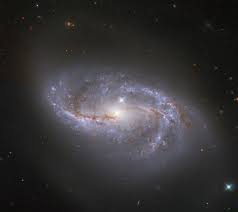 Arriba, indica si harás astrofotografía, utilizarás oculares o con binoculares, o si usarás uno de nuestros sponsors de astrofotografía remota. La Galaxia Espiral Barrada Ngc 2608