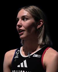 Bermuda's Olympic and World Champion Flora Duffy, 2 x World Champion  Vincent Luis (FRA) and Germany's current high-flying Maurice Lacroix Series  leaders Laura Lindemann and Tim Hellwig preview Friday's hot and hard #