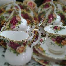 There are 52 royal albert crockery for sale on etsy, and they cost $24.08 on average. Old Dinner Sets Pasteurinstituteindia Com