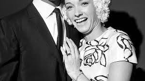 Joanne Carson's Instagram, Twitter & Facebook