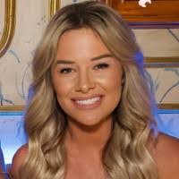 Terri Marucci's Instagram, Twitter & Facebook