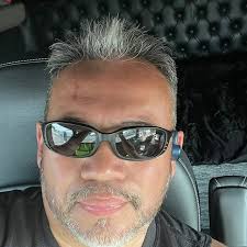 Who still appreciates a woman with no tattoos?