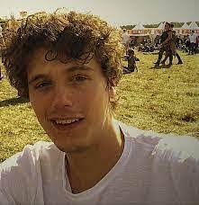 Howard Kamiel's Instagram, Facebook & TikTok