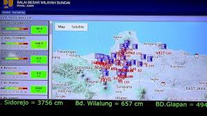 Badan meteorologi, klimatologi, dan geofisika ( bmkg) menjelaskan bahwa fenomena cuaca ini disebabkan oleh adanya massa udara basah di lapisan rendah yang terkonsentrasi di sebagian besar sumatra, kalimantan baca juga: Info Penting Bmkg Tiga Hari Hujan Lebat Guyur Jawa Tengah Daerah Ini Perlu Waspada Himpunan Berita Pemerintah Kabupaten Temanggung