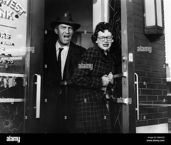 THE GREAT ST. LOUIS BANK ROBBERY, Crahan Denton, Nancy Lyon, 1959 Stock  Photo - Alamy