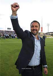 عقد مدرب الأهلي فيتور بيريرا ومدرب اف سي سيئول الكوري الجنوبي تشو يونج سو مؤتمراً صحفياً للحديث عن استعدادات الفريقين قبل اللقاء الذي سيجمهما مساء غد الأربعاء في ذهاب دور الثمانية من دوري أبطال آسيا. Ø§Ù„Ù…Ø¯Ø±Ø¨ ÙÙŠØªÙˆØ± Ø¨Ø§Ø±ÙŠØ±Ø§