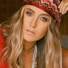 Happy 33rd Birthday to Country Music artist Lainey Wilson who was born May  19, 1992!! #laineywilson